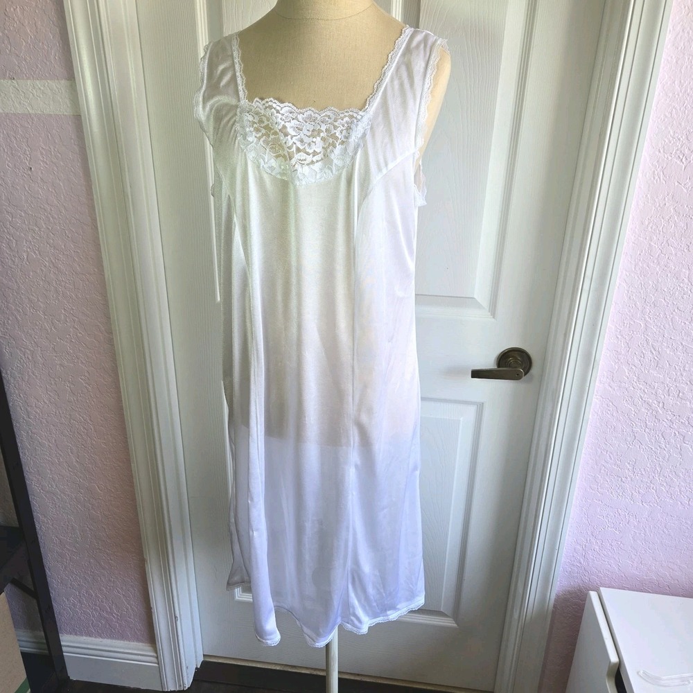 Anthony Richards Vintage White Nylon And Lace Nightgown Size‎ M Lingerie USA